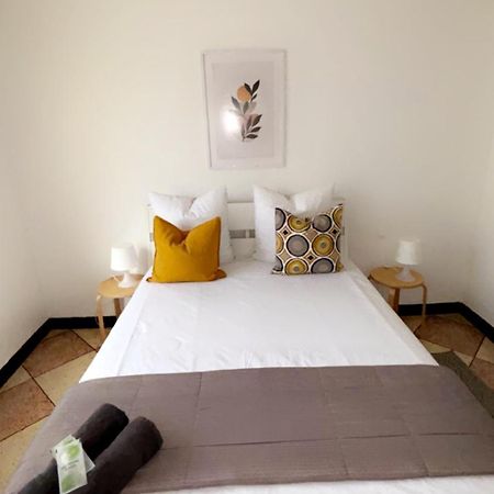 Appartement L'Olivier Arles Luaran gambar