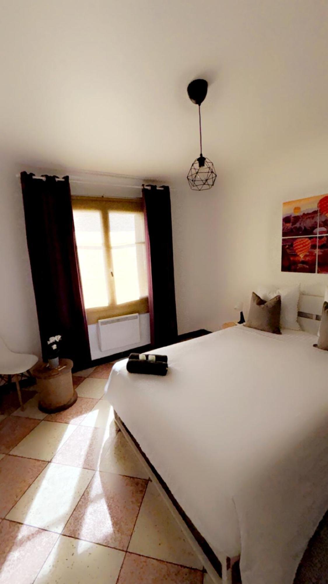 Appartement L'Olivier Arles Luaran gambar